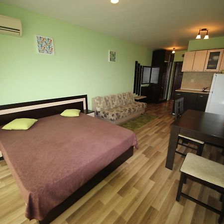 Amadeus Lux - Menada Apartments Slăntjev Brjag Rum bild