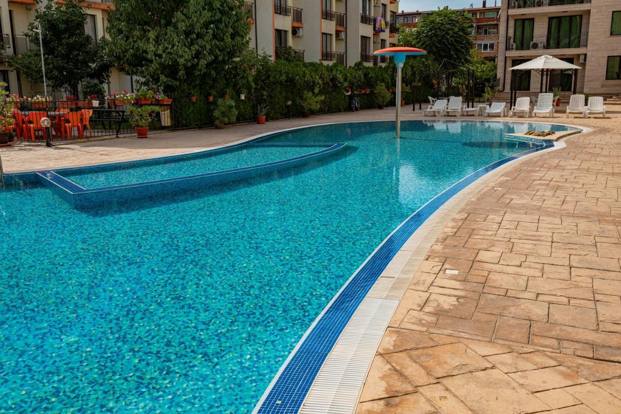 Amadeus Lux - Menada Apartments Slăntjev Brjag Exteriör bild