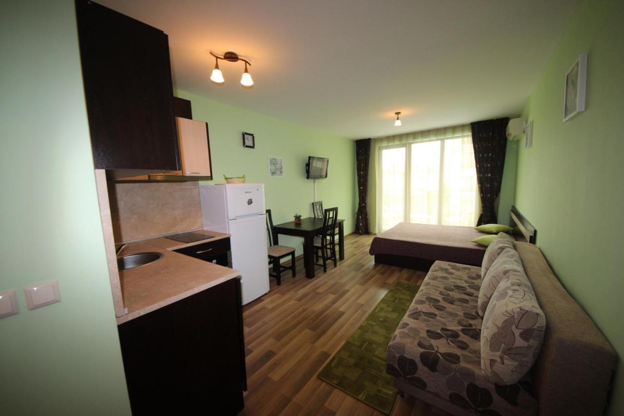 Amadeus Lux - Menada Apartments Slăntjev Brjag Rum bild
